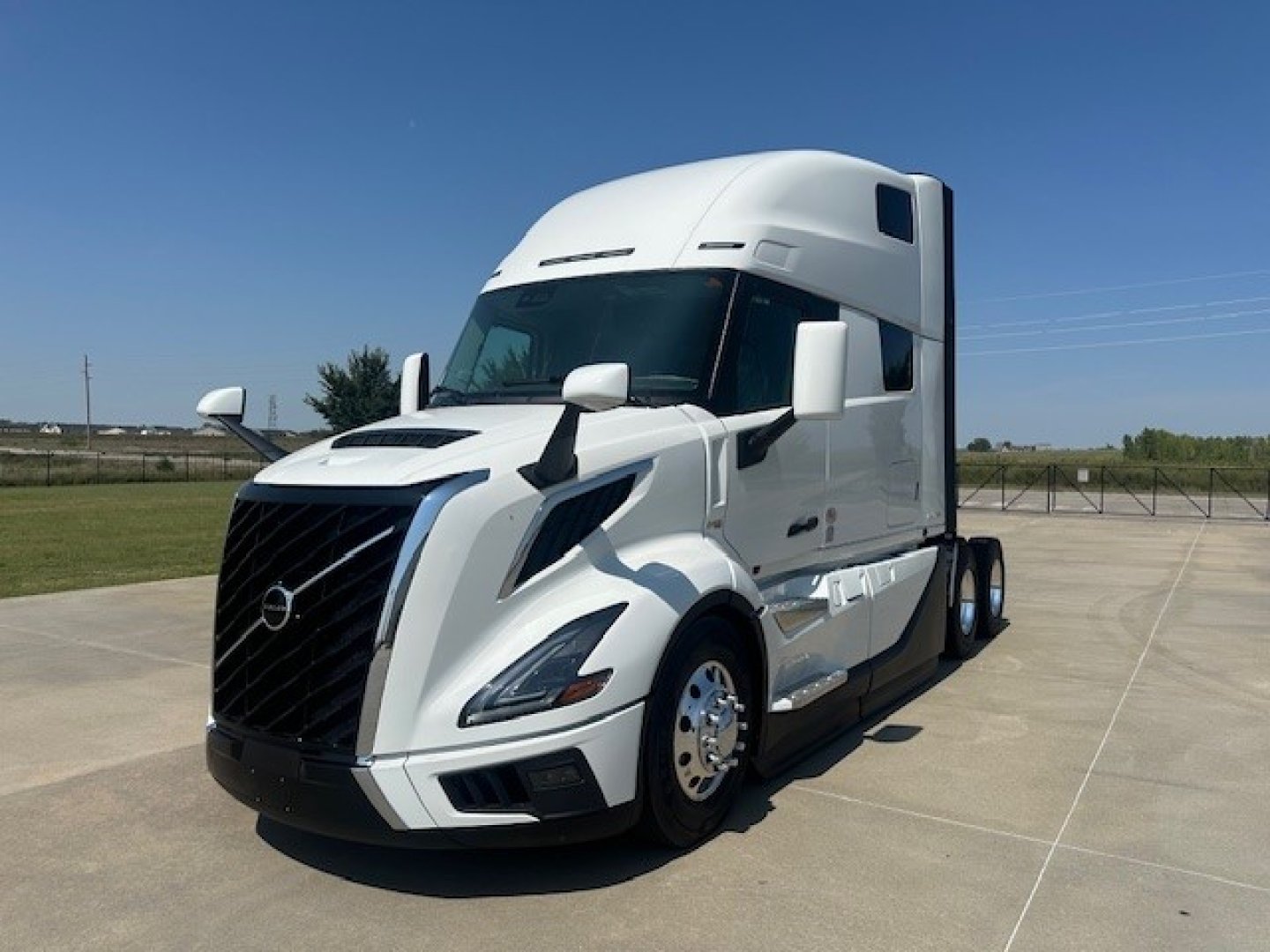 2026 Volvo VNL64T860