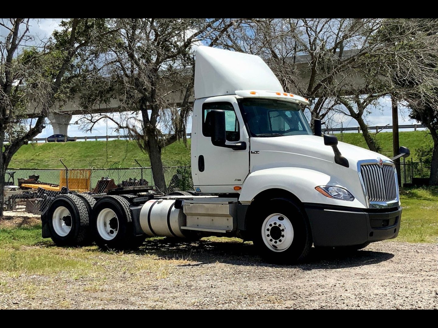 2019 INT LT625 6x4