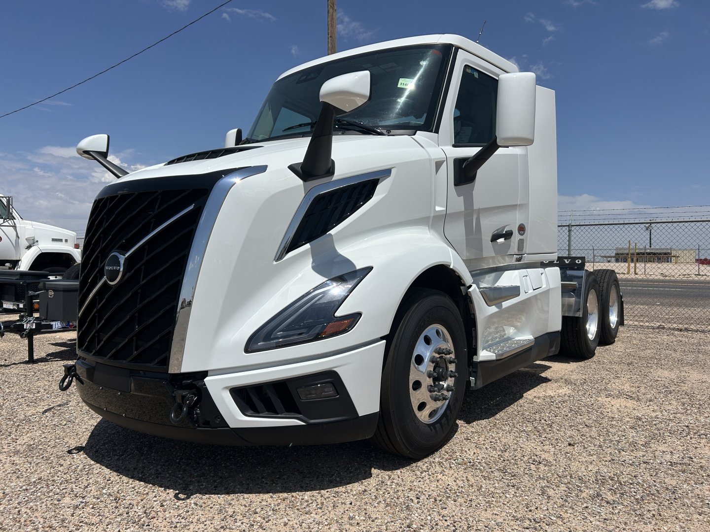 2026 Volvo VNL64T300