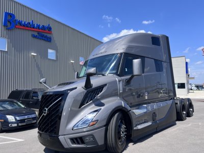 2026 Volvo VNL64T860