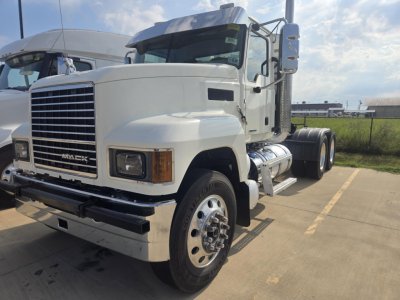 2019 Mack PI64T