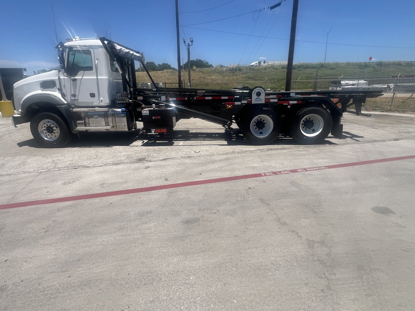 2026 Mack GR64B