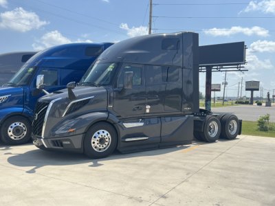 2026 Volvo VNL64T660