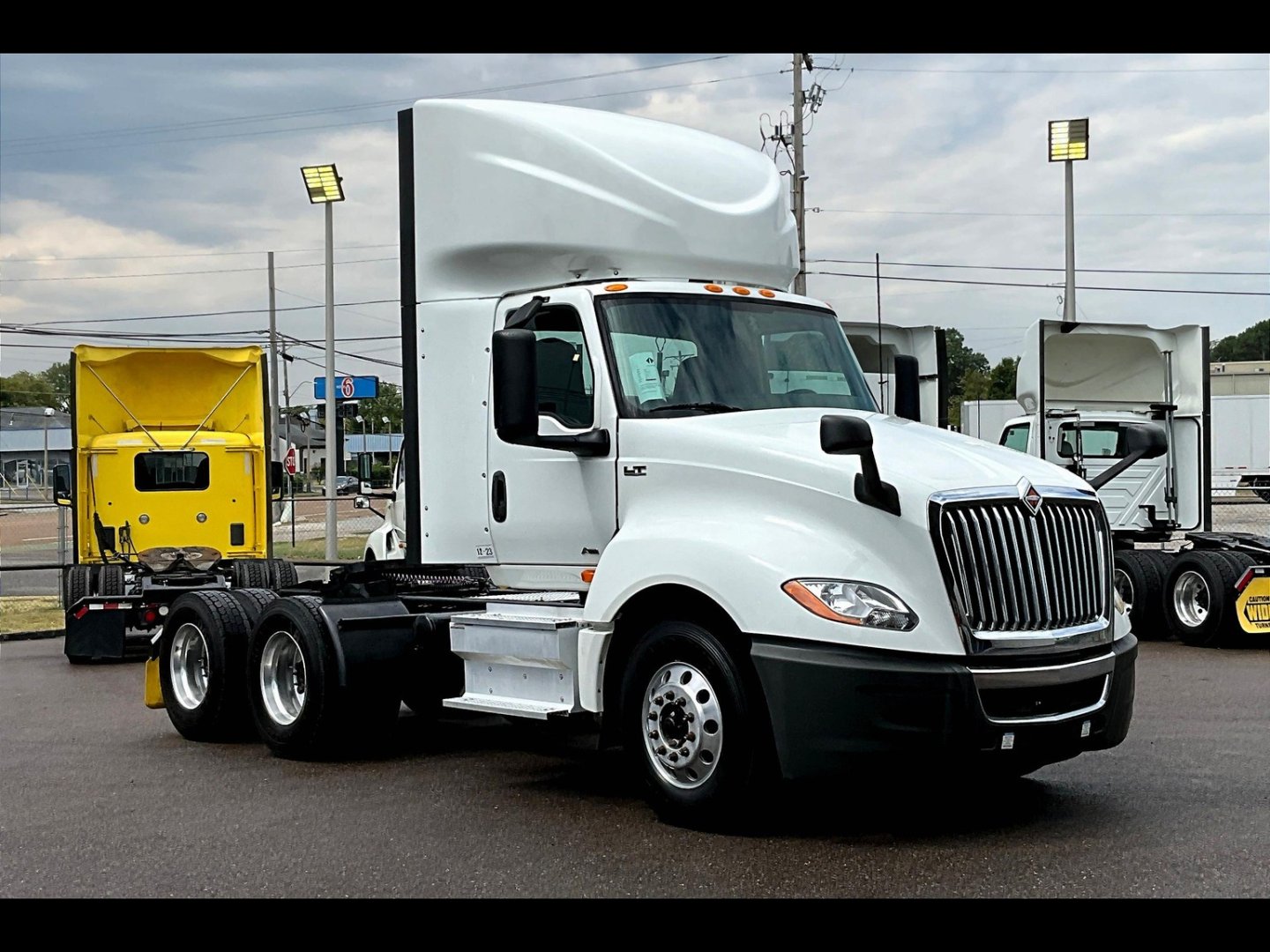 2020 INT LT625 6x4