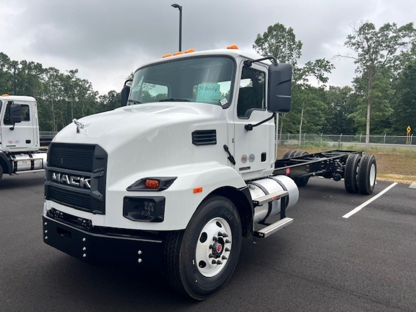 2025 Mack MD64