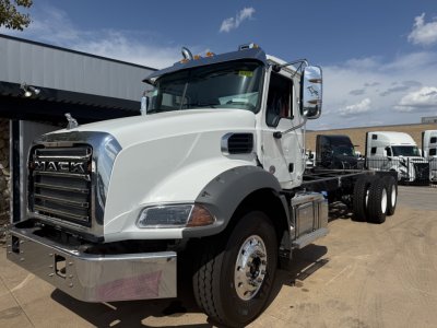 2026 Mack GR64B