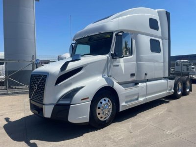 2024 Volvo VNL64T860