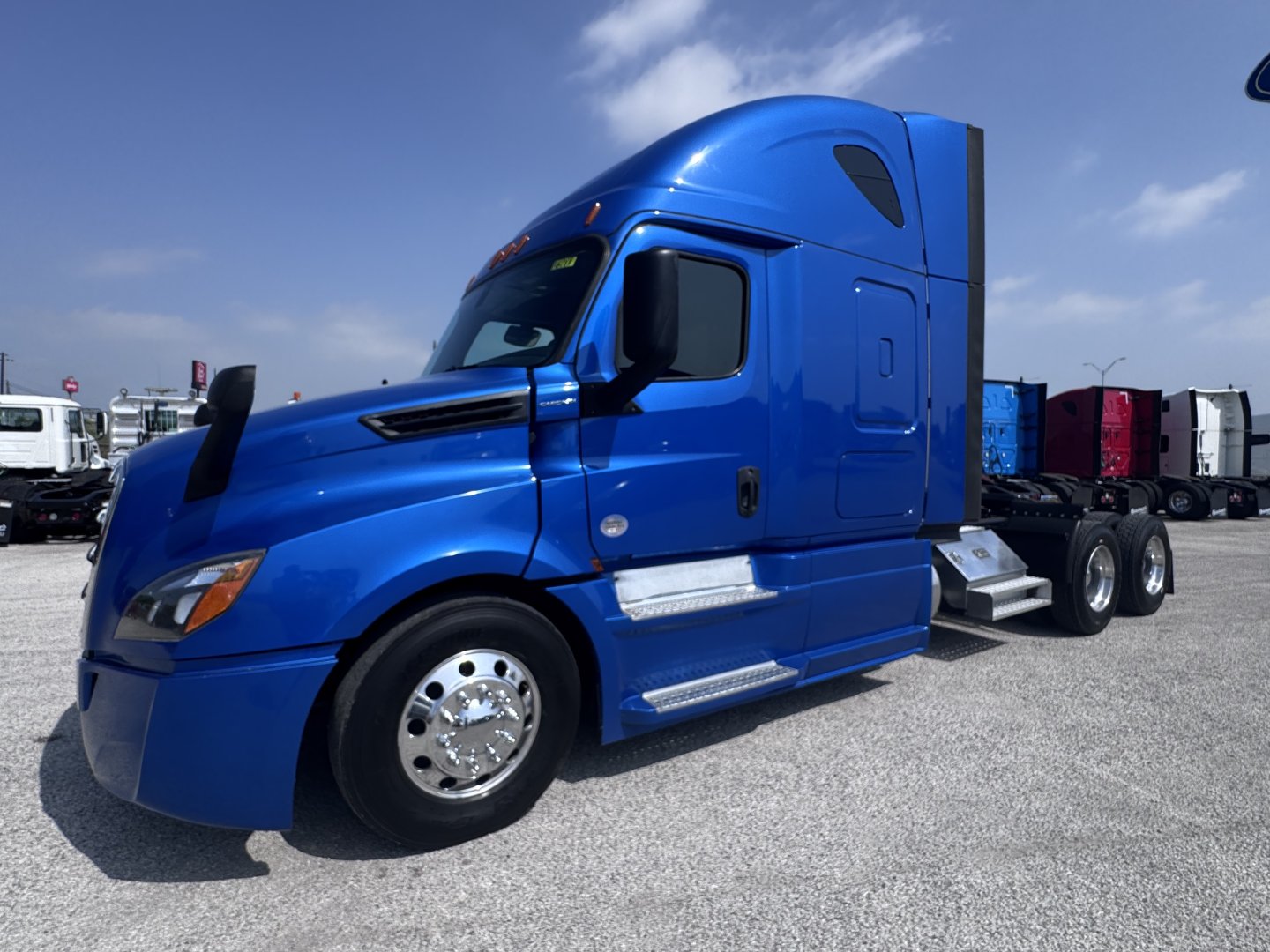 2020 Freightliner CA126