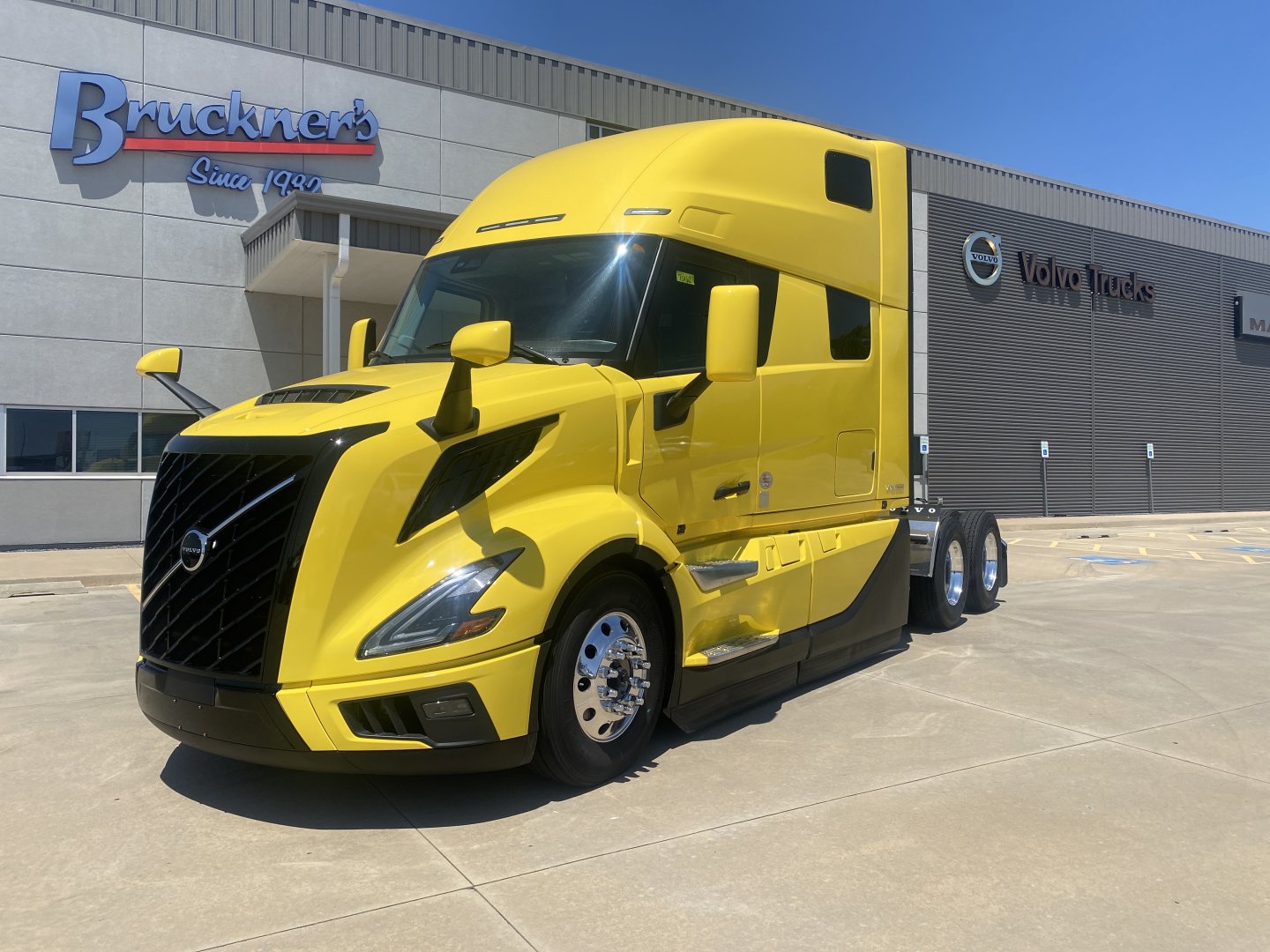 2026 Volvo VNL64T860