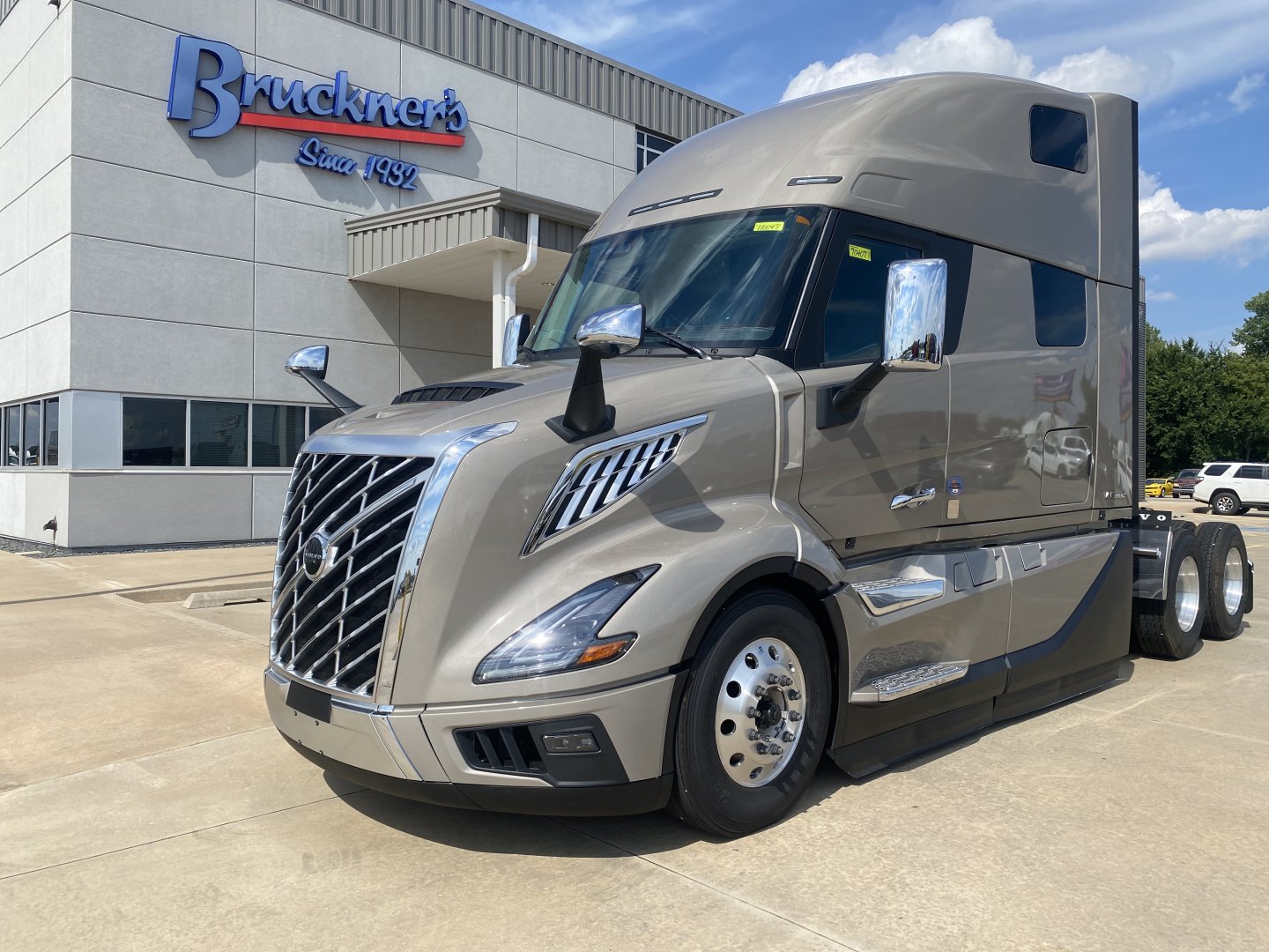 2026 Volvo VNL64T860