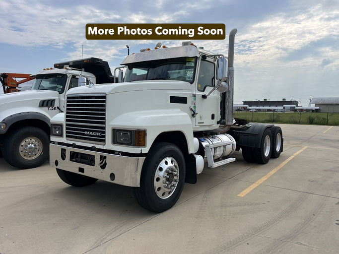 2019 Mack PI64T