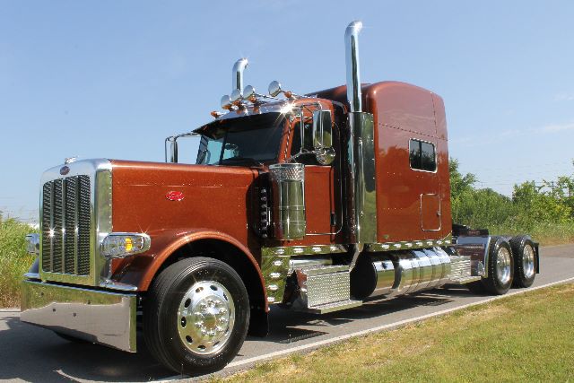 2017 PETERBILT 389 - Conventional Sleeper Truck in Tulsa, Oklahoma