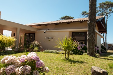 Cultural Center in La Paloma, Uruguay, with room for events, conferences and activities throughout the year