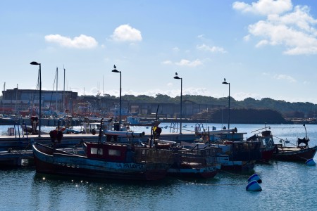 Muelle de atraque para barcas de pesca artesanal