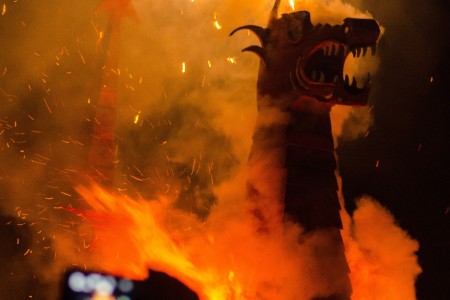 Hogueras de San Juan en La Pedrera - Foto: Adrián Machado