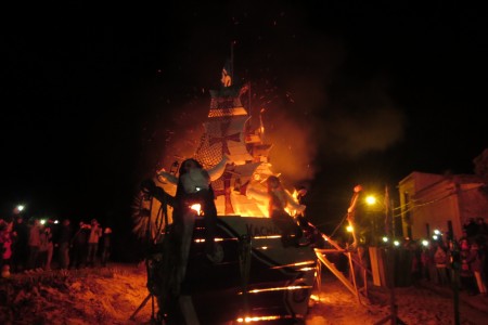 Hogueras de San Juan en La Pedrera