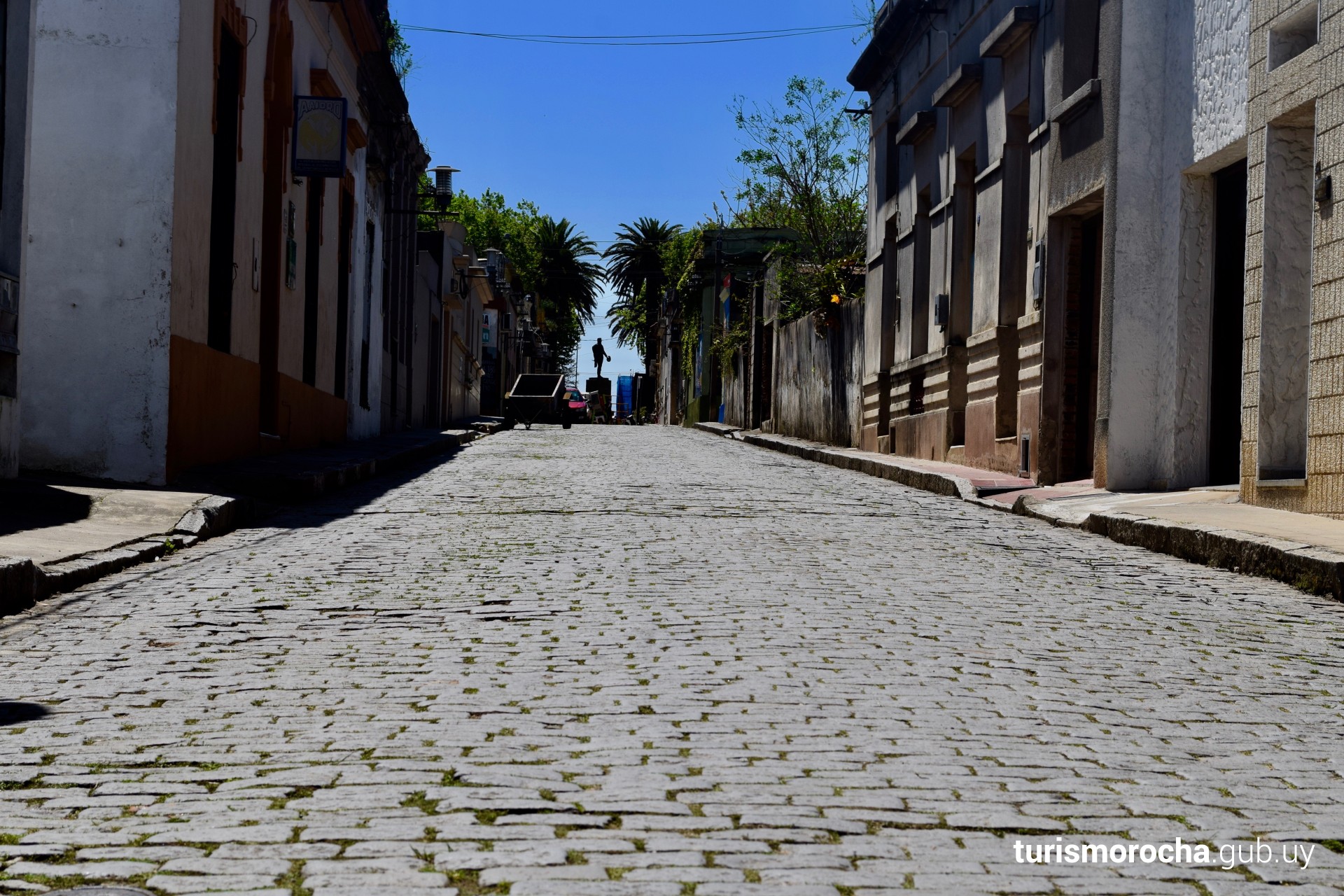 El adoquinado de la ciudad de Rocha: una alfombra de granito