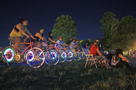 Cine a Pedal presenta: "La Otra Pelota" en Rocha