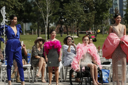 Latidos Diversos - Certamen de Moda en Chuy