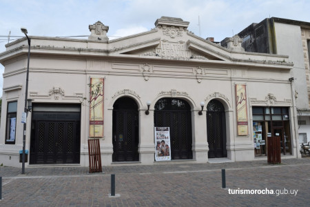 "Los Sepultureros" en Rocha