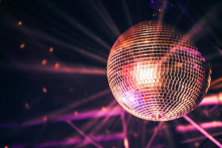 Gran Cena Show - 10 años de Nostalgia  en Aguas Dulces
