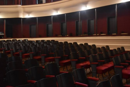 Teatro "Lo Frío y lo Caliente" en Rocha