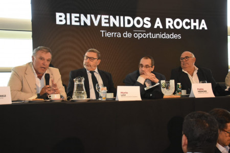 Rocha participó del lanzamiento de la temporada en “Desayunos Útiles” de Somos Uruguay