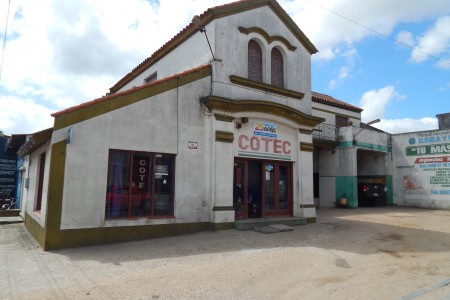 Agencia de ómnibus COTEC en Rocha