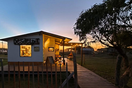 Desdelpie, loja de arte em Barra de Valizas, Uruguay.