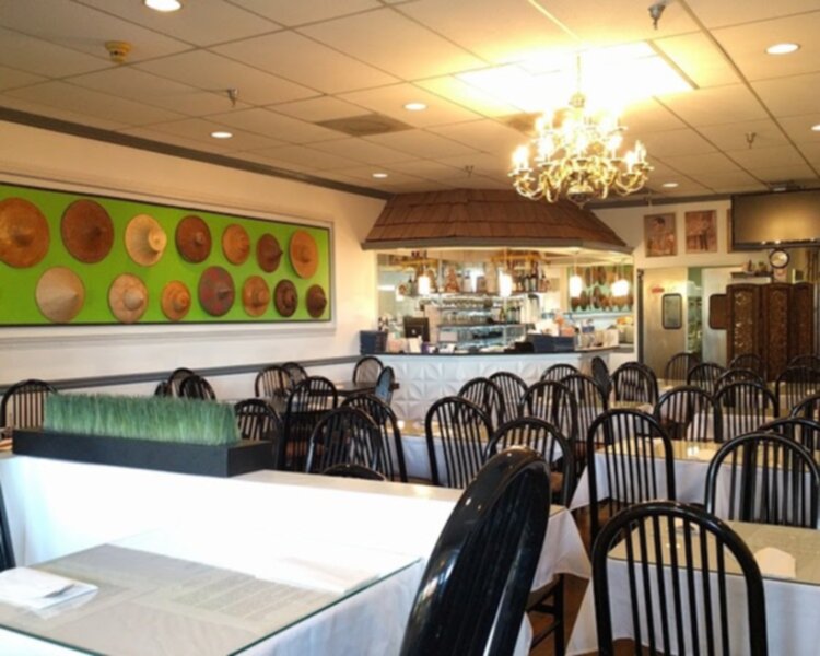 Thai Basil, Chantilly, VA, Seen On Throwdown with Bobby Flay