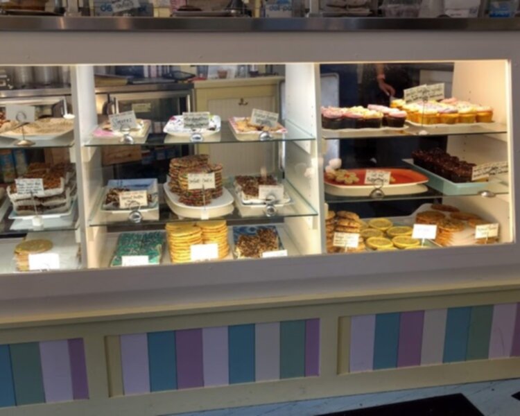 Sweet Mandy B's Unique Sweets Restaurants on TV