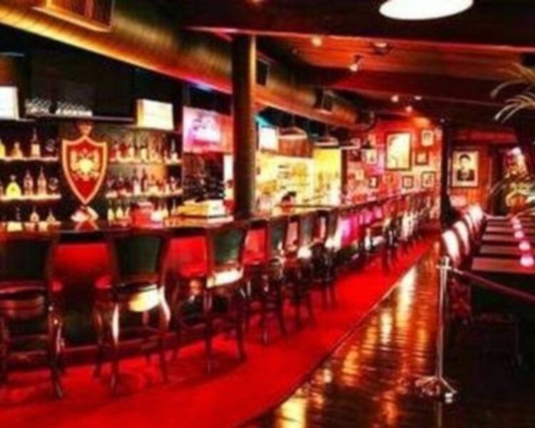 Capo's Restaurant and Speakeasy, Las Vegas, NV, Seen On Man Finds Food