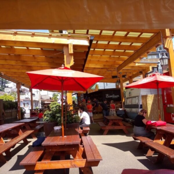 Matt's BBQ, Portland, OR, Seen On Diners, Driveins and Dives