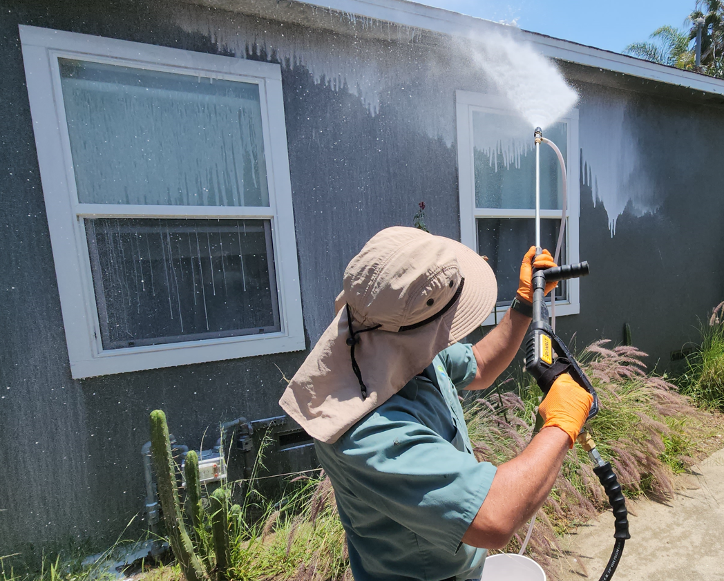 Pressure washing in Los Angeles