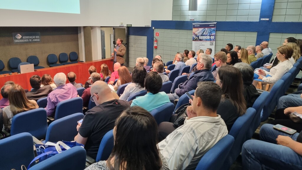 Palestra debate as particularidades dos loteamentos com controle de acesso e...