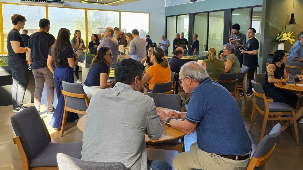 O papel estratégico dos corretores de imóveis na Loja Applausi