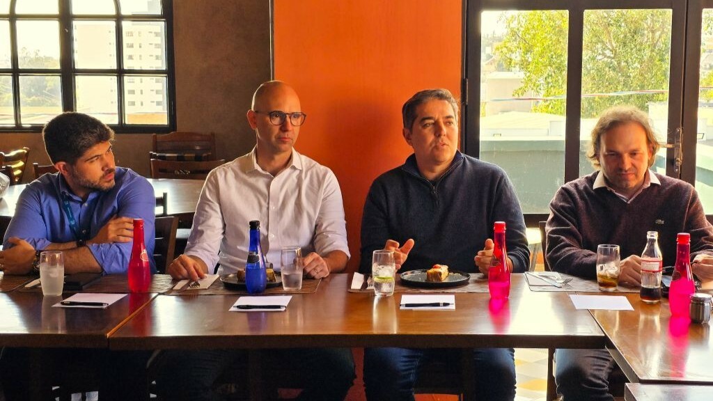 PROEMPI retoma Projeto Relacionamento com reunião-almoço com o gestor municipal...