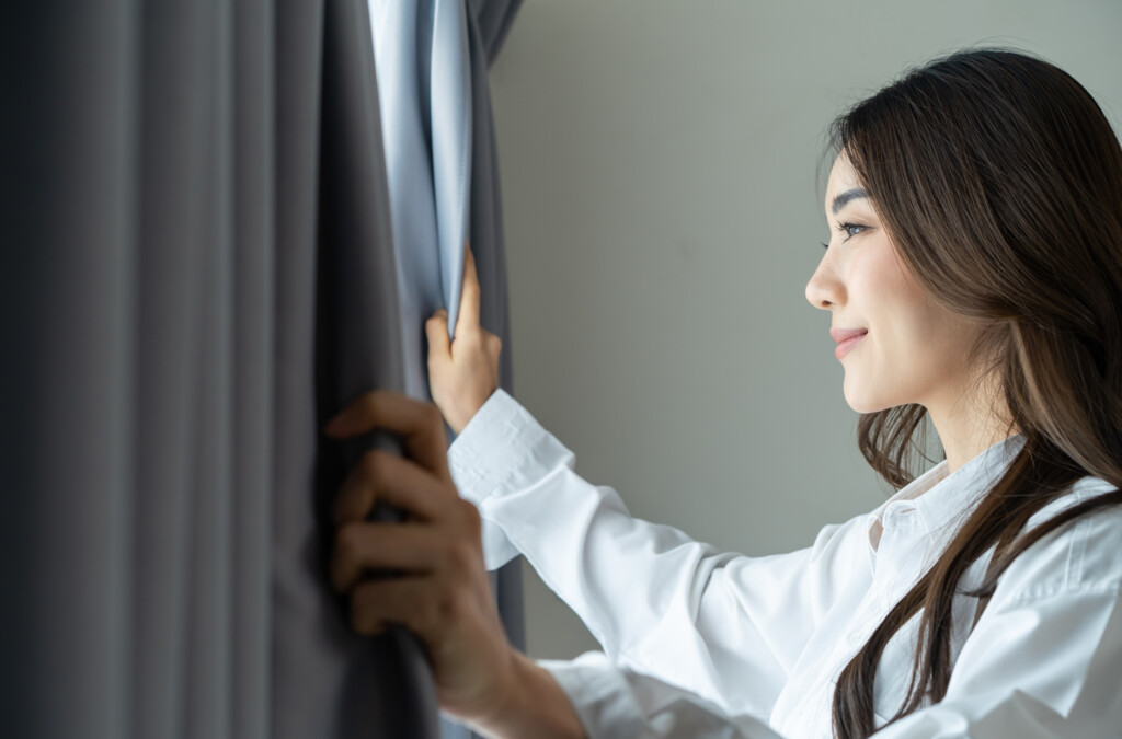 Dicas de Lavagem para Tapetes e Cortinas Pesadas