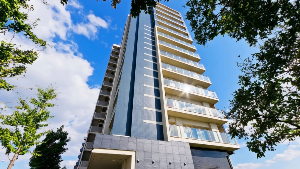 Design e exclusividade: a experiência de viver em uma residência suspensa