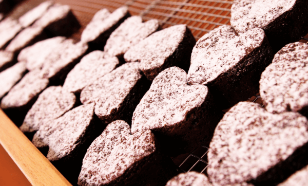 I Heart Brownies spreads the love with a new Wintergarden kiosk