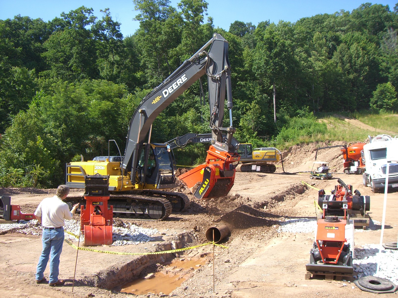 Leslie Equipment And ALLU Group Host Mass Stabilization & Attachment