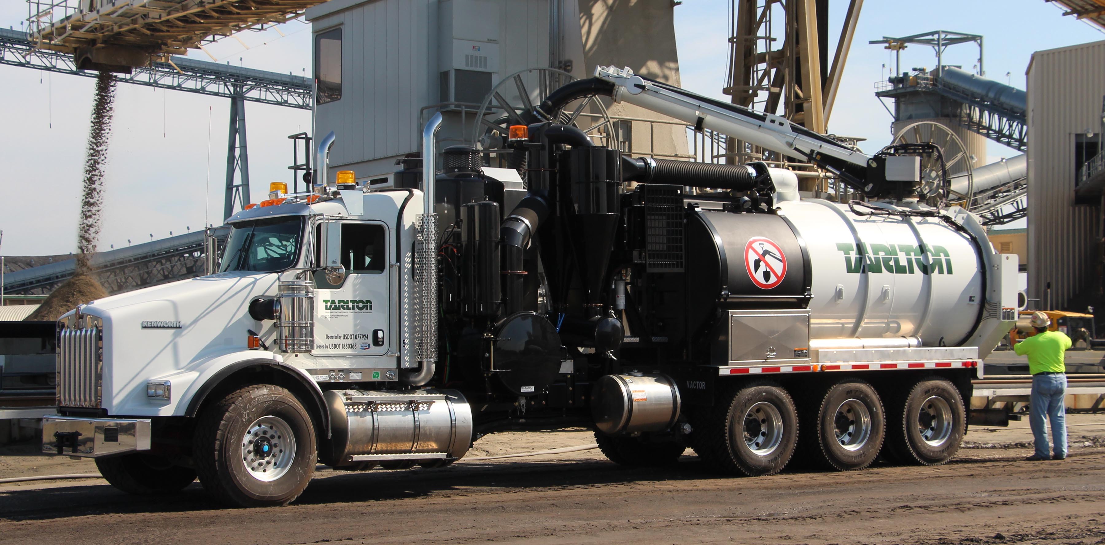 Tarlton Marks Milestone in Power & Energy Group Underground Construction