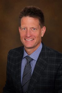 Headshot of Dr. Steven Ahrendt