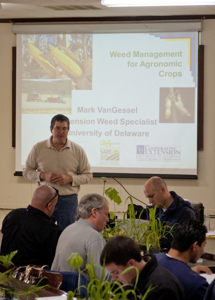 Mark VanGessel Weed School Mark VanGessel, UD Extension Weed Specialist at the 2013 Weed School