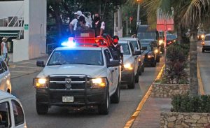 Llegan 300 policías y agentes de Fuerza Conago