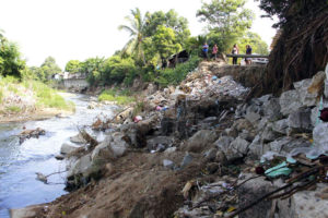Deslave y falta de servicios en Ciudad Renacimiento, Acapulco
