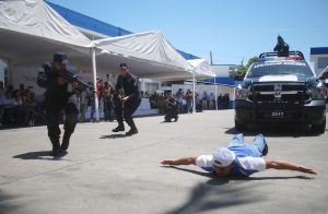 Dan capacitación a policías de Acapulco