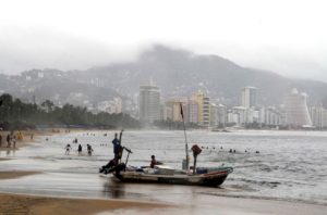 Pocos turistas en playas y saldo blanco por Franklin