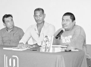 Presenta Eduardo Añorve Zapata su visión de la cultura afroindia de la Costa Chica en un libro