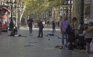 Atentado del Estado Islámico en Barcelona deja 13 muertos y 100 heridos; frustran un segundo ataque en otra ciudad catalana